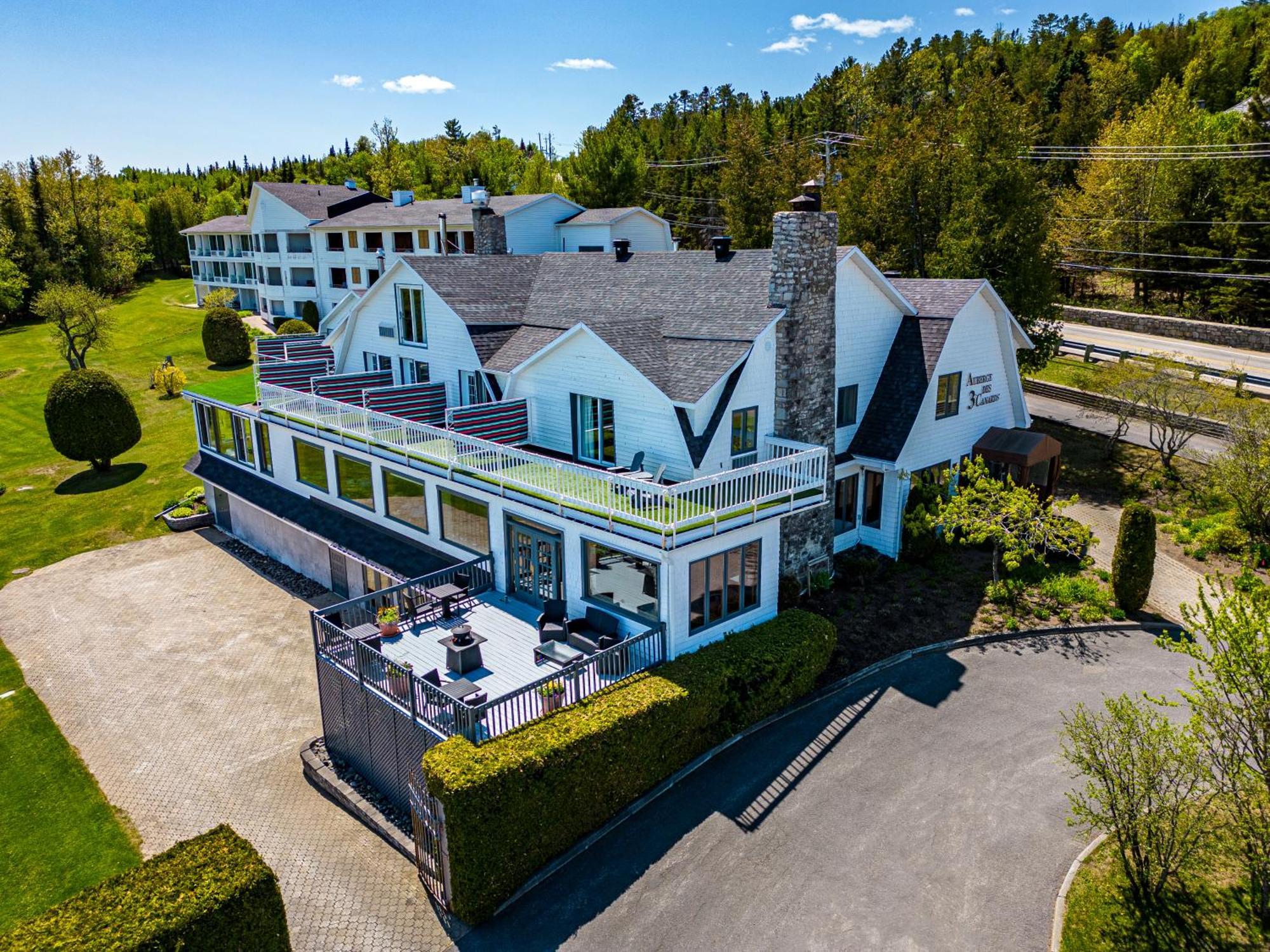 Auberge Des 3 Canards Hotel La Malbaie Exterior photo